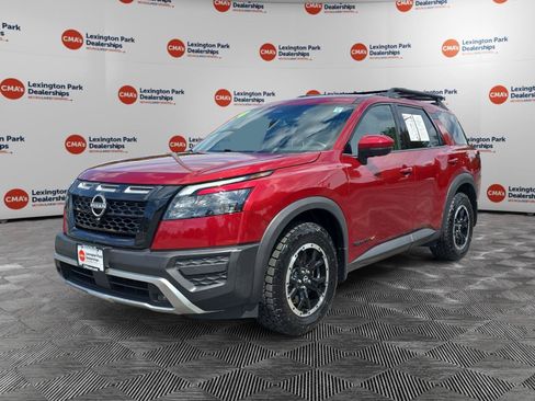 Used 2024 Nissan Pathfinder Rock Creek AWD/4WD image 3