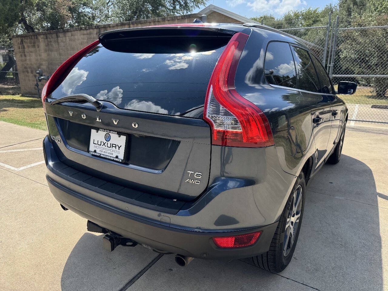Used 2012 Volvo XC60 T6 AWD/4WD image 14