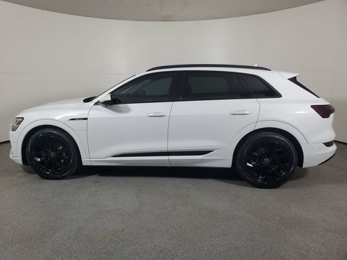 Certified 2021 Audi e-tron Premium Plus w/ Premium Plus Package image 30