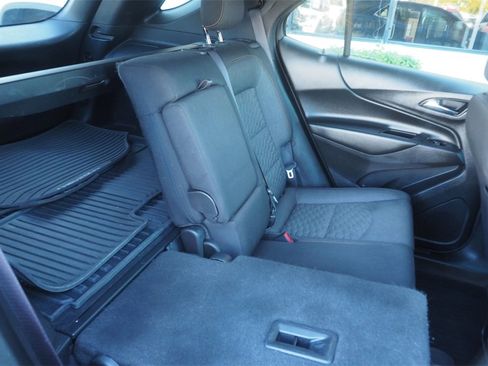 Used 2020 Chevrolet Equinox LT image 25