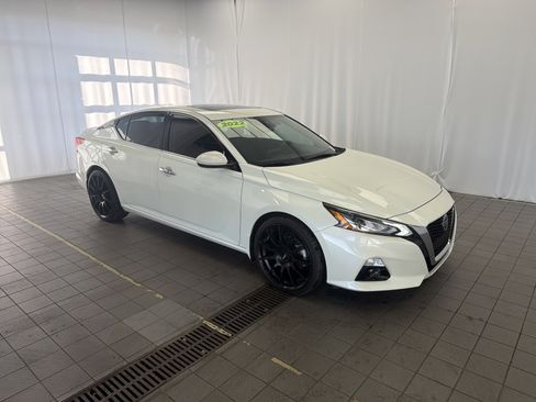 Used 2022 Nissan Altima 2.5 SL image 3