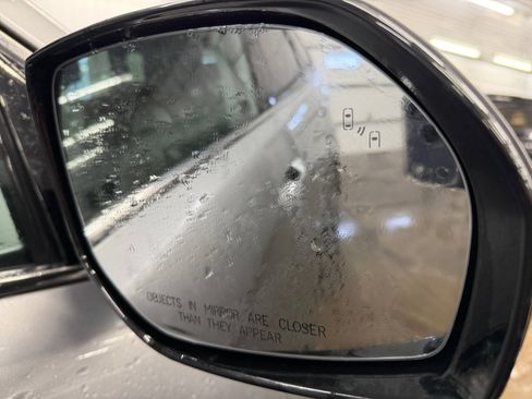 Used 2014 Hyundai Santa Fe GLS w/ Premium Package 05 image 22