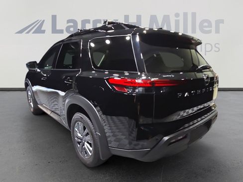 New 2025 Nissan Pathfinder SV w/ Cargo Package image 3