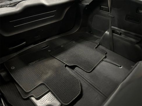 Used 2016 Hyundai Santa Fe SE w/ Option Group 02 image 21