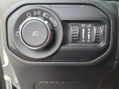 Used 2021 Jeep Wrangler Unlimited Sport AWD/4WD image 21