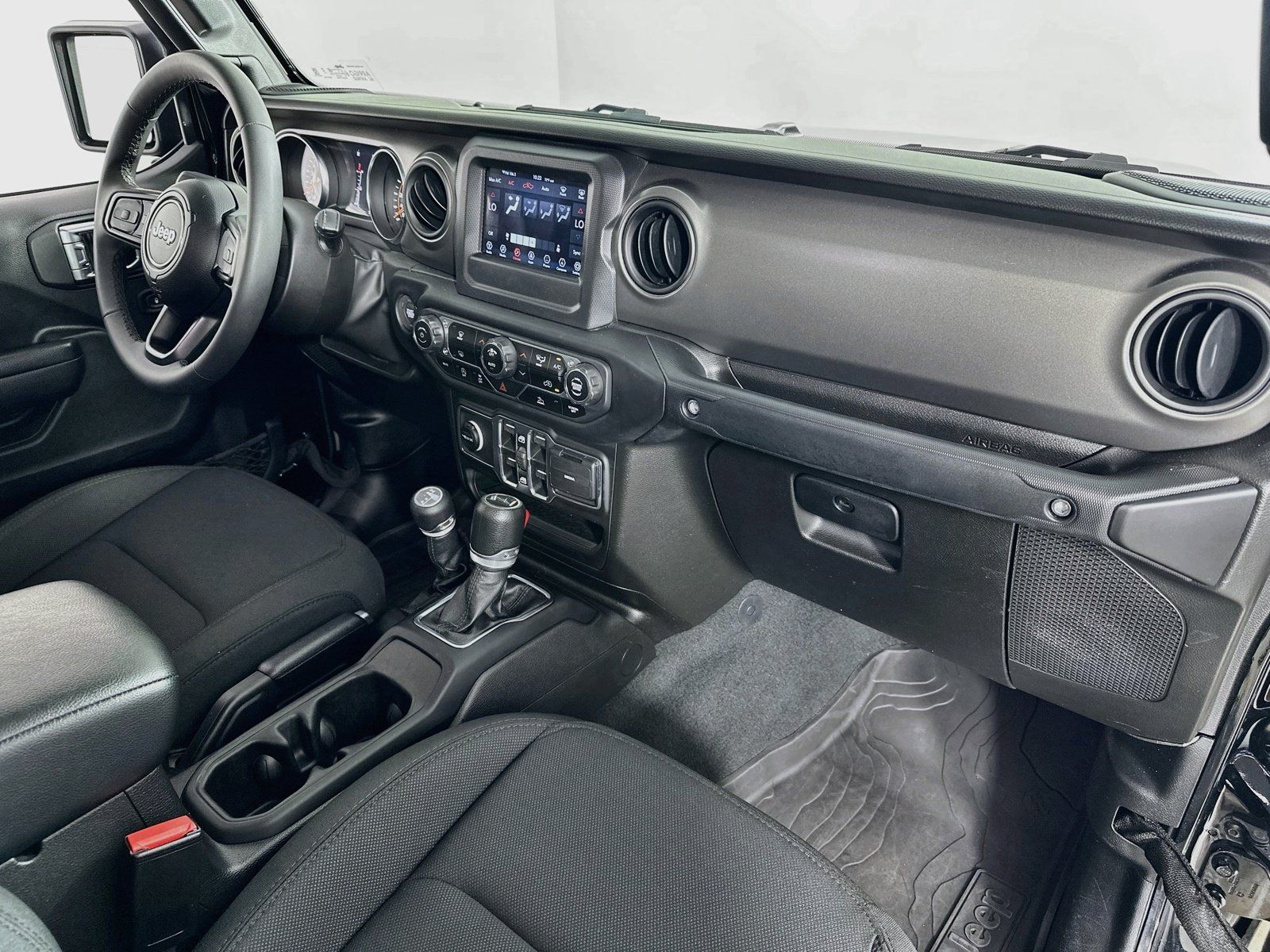 Used 2023 Jeep Gladiator Sport AWD/4WD image 25