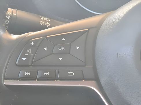 Used 2020 Nissan Sentra SV image 51