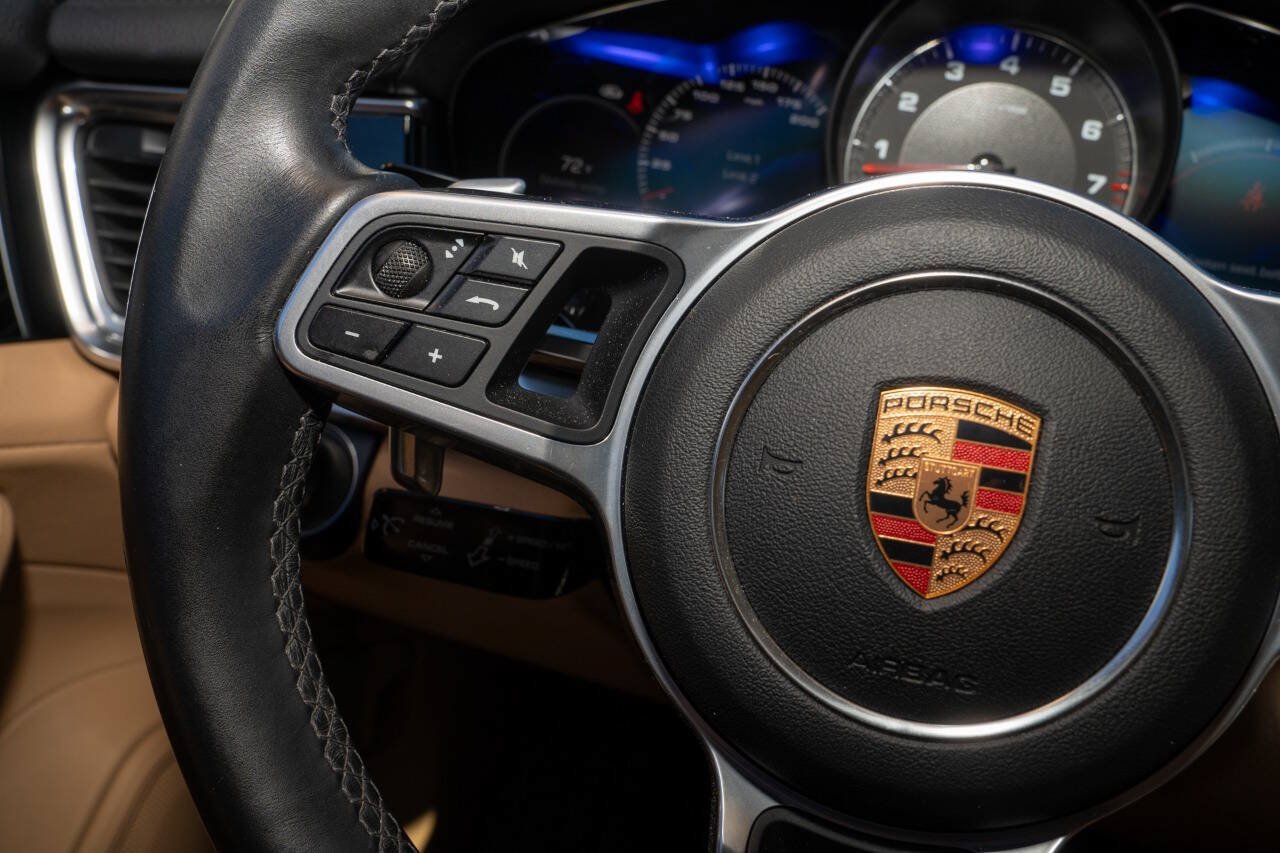 Used 2018 Porsche Panamera 4S AWD/4WD image 59