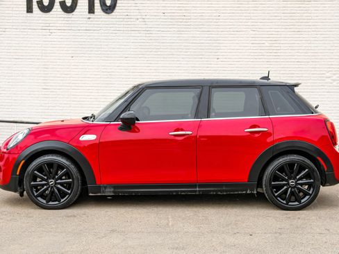 Used 2019 MINI Cooper S w/ Premium Package FWD image 11