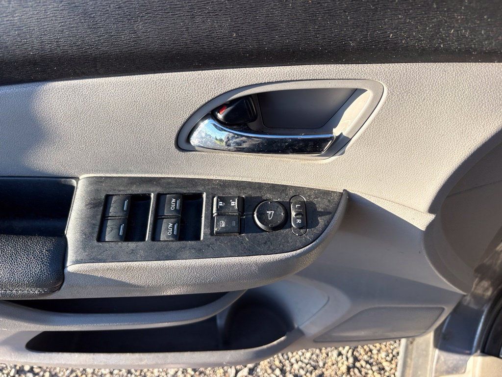 Used 2014 Honda Odyssey EX-L image 16