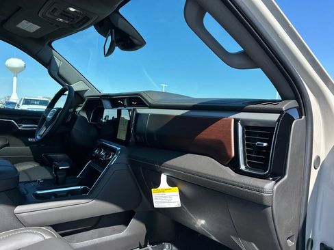 New 2026 GMC Sierra 1500 Denali AWD/4WD image 41