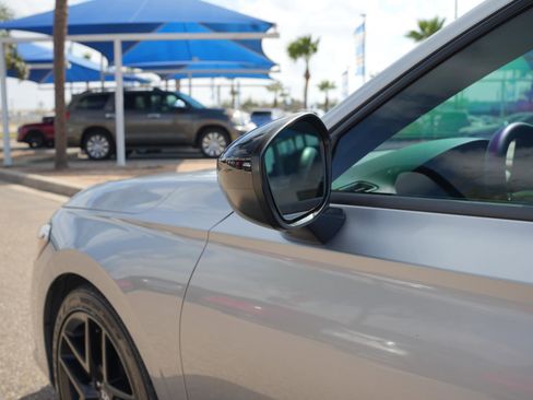 Used 2023 Honda Civic Sport image 11