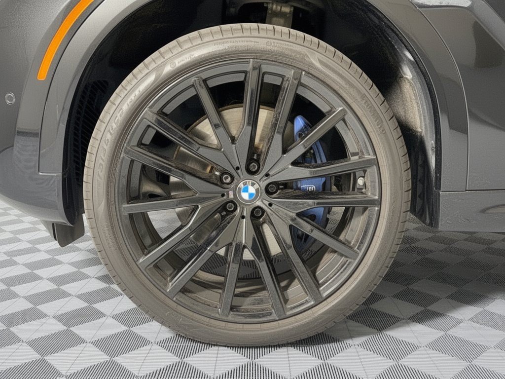 Used 2026 BMW X6 xDrive40i AWD/4WD image 13