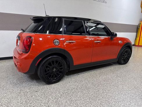 Used 2019 MINI Cooper S w/ Premium Package image 46