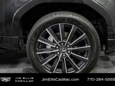 Used 2024 Lexus GX 550 w/ Accessory Package (2T) AWD/4WD image 40