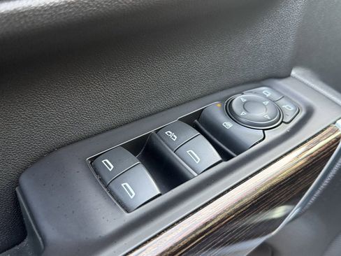 Used 2020 GMC Sierra 1500 Elevation w/ Elevation Value Package image 24