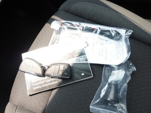 Used 2023 GMC Sierra 1500 Elevation image 37