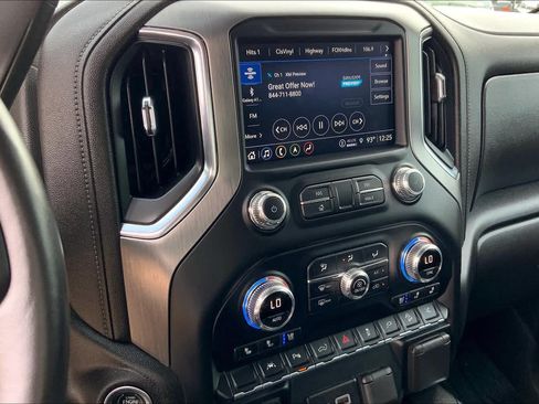 Used 2022 GMC Sierra 1500 Denali w/ Denali Premium Package AWD/4WD image 7