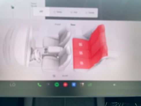 Used 2021 Tesla Model Y Long Range AWD/4WD image 13