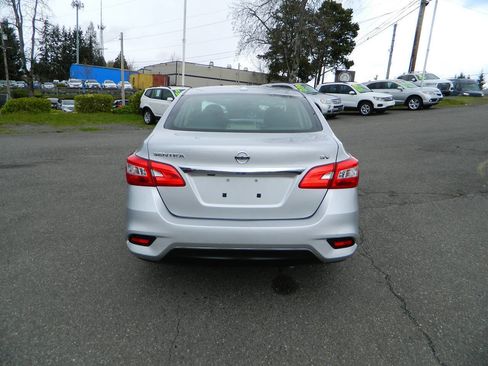 Used 2019 Nissan Sentra SV image 7