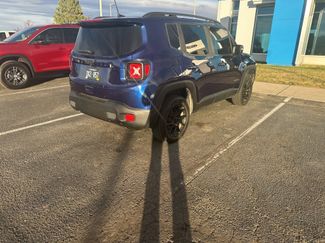 Used 2020 Jeep Renegade Altitude video 4