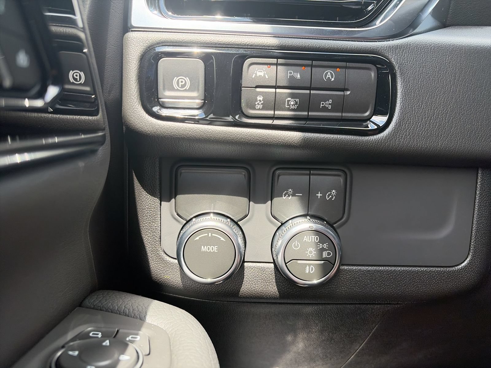 New 2026 GMC Yukon Denali RWD image 56