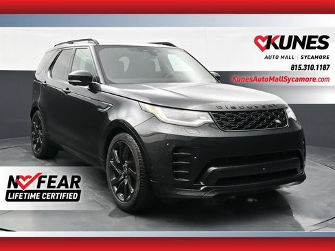 Used 2024 Land Rover Discovery Dynamic SE AWD/4WD image 1