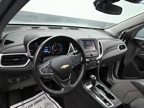 Used 2021 Chevrolet Equinox LT AWD/4WD image 14