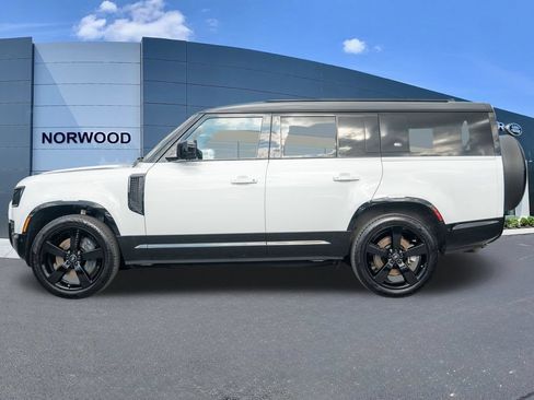 Used 2024 Land Rover Defender 130 X-Dynamic SE AWD/4WD image 7