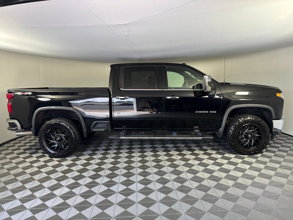 Used 2020 Chevrolet Silverado 2500 LTZ w/ LTZ Plus Package AWD/4WD image 6