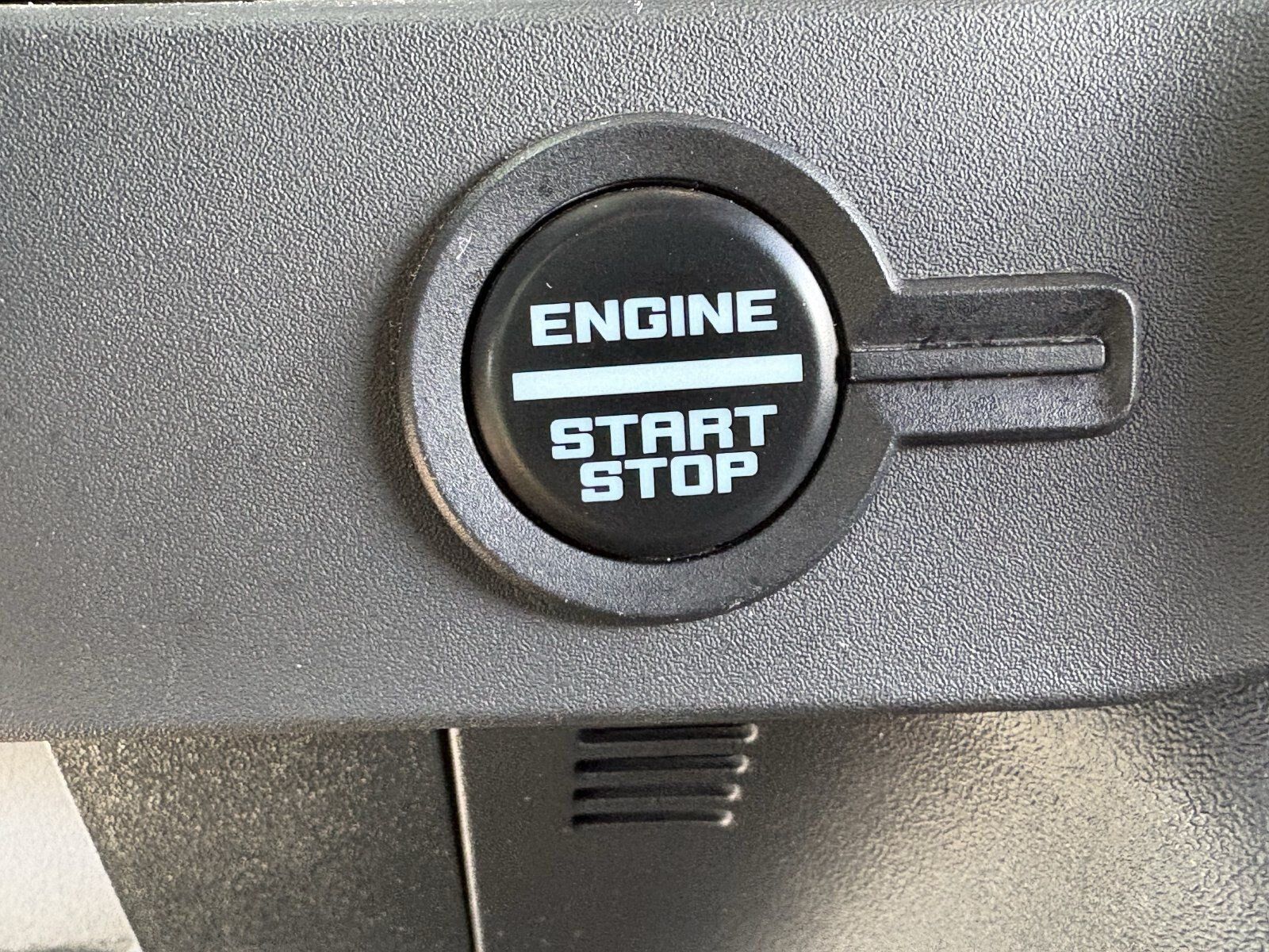 Used 2025 Ford Bronco Big Bend AWD/4WD image 32
