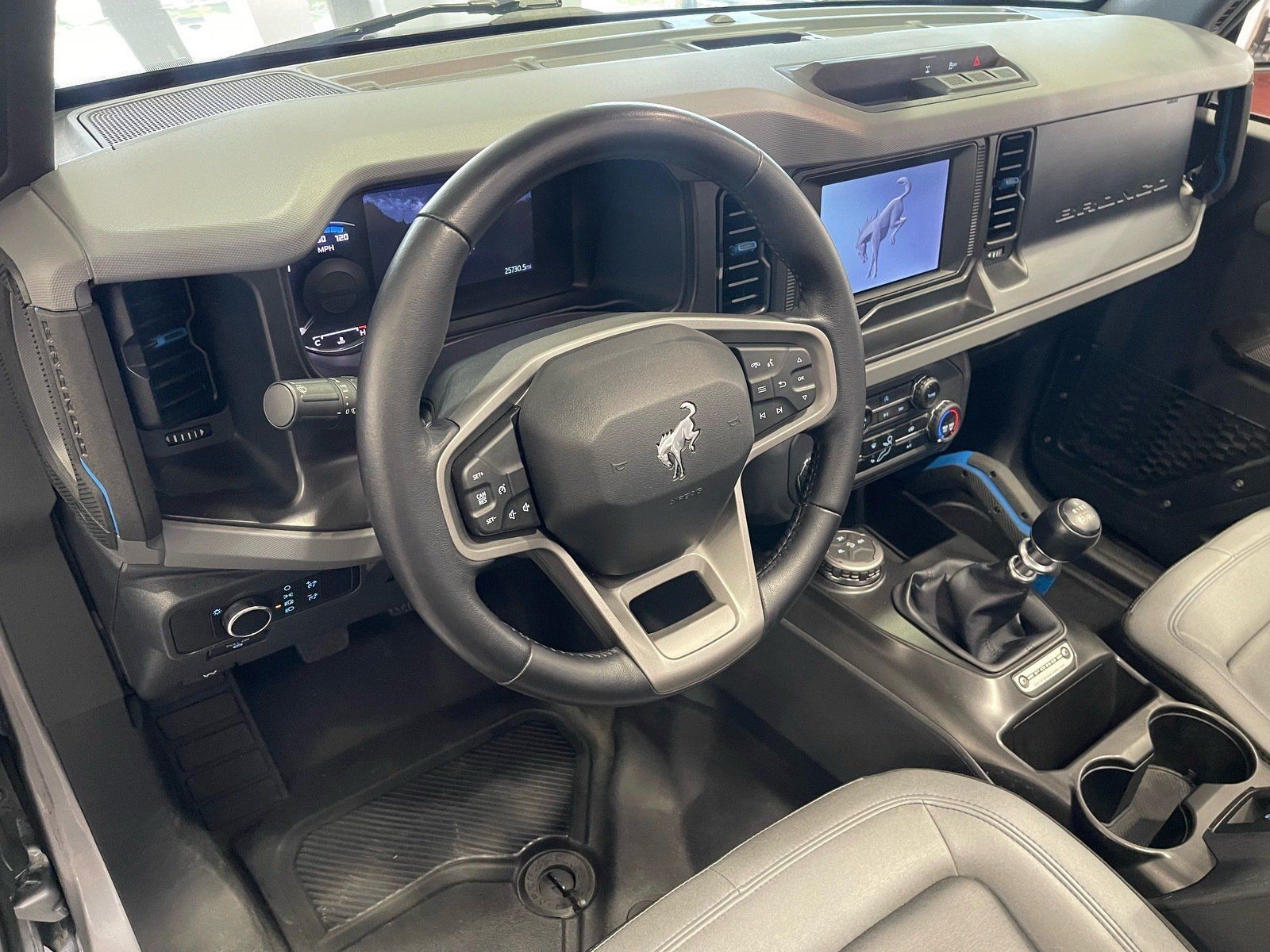 Used 2023 Ford Bronco Black Diamond AWD/4WD image 25
