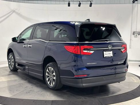 Used 2021 Honda Odyssey EX-L image 11