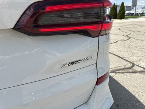 Used 2023 BMW X5 xDrive40i w/ M Sport Package image 9