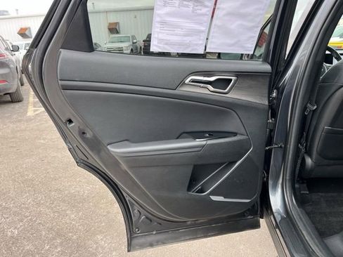 Certified 2023 Kia Sportage X-Line w/ X-Line Premium Package image 38