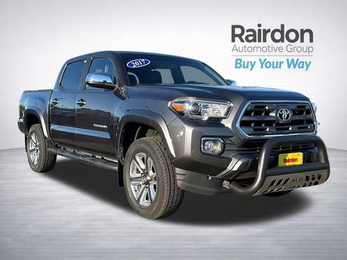 Used 2017 Toyota Tacoma Limited w/ Tow Package AWD/4WD image 1