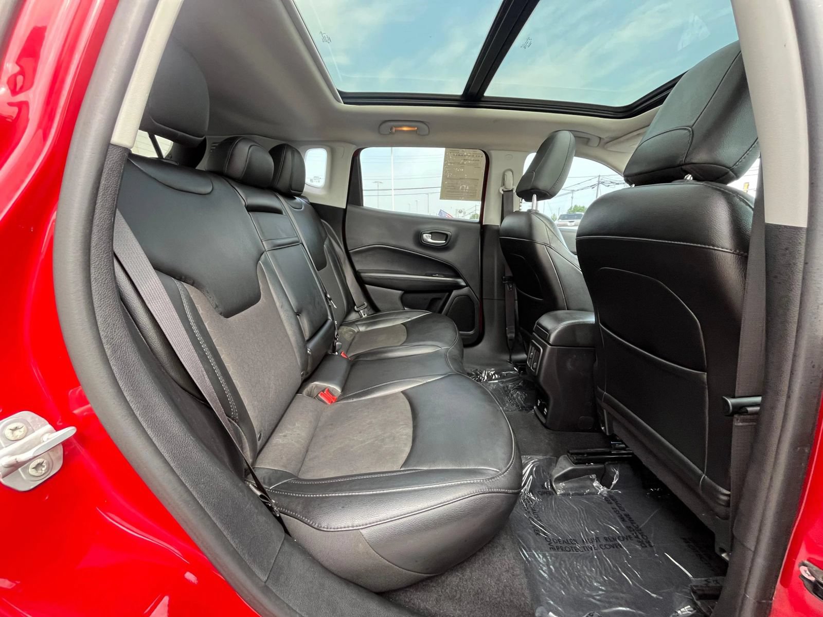Used 2019 Jeep Compass Latitude AWD/4WD image 36