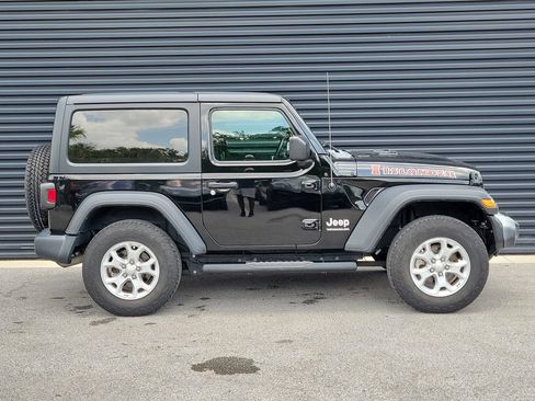 Used 2021 Jeep Wrangler Sport AWD/4WD image 8