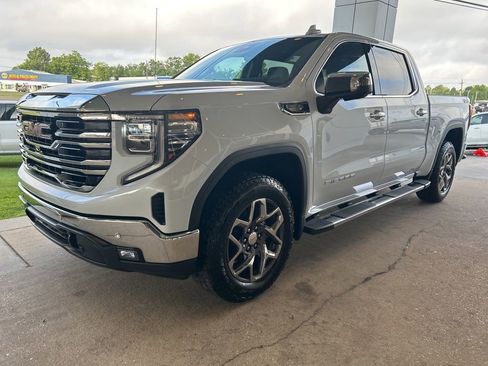 Certified 2026 GMC Sierra 1500 SLT AWD/4WD image 4
