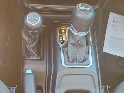 Used 2024 Jeep Wrangler Sport S image 32