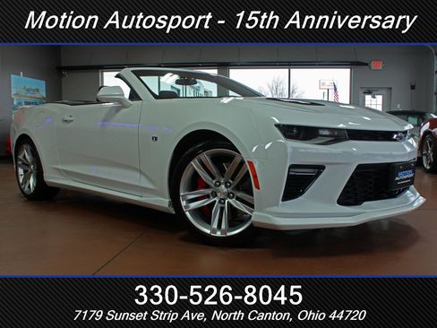Used 2016 Chevrolet Camaro SS image 2