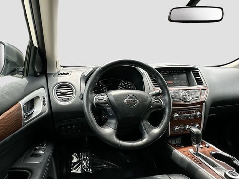 Used 2020 Nissan Pathfinder Platinum w/ Cargo Package AWD/4WD image 25