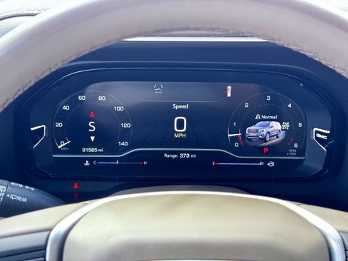 Used 2023 GMC Yukon Denali image 28