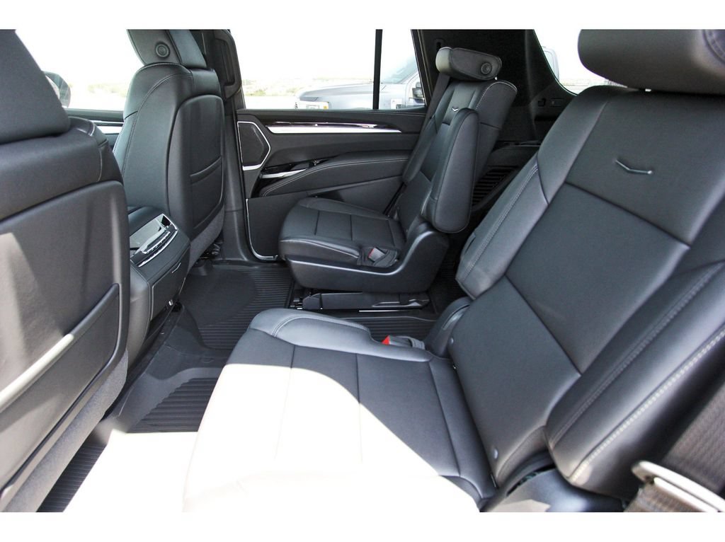 New 2026 Cadillac Escalade 2WD image 7