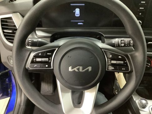 Certified 2024 Kia Seltos LX image 11