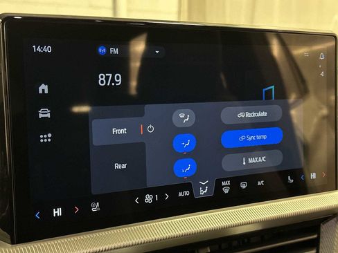 New 2026 Ford Explorer ST-Line w/ ST-Line Street Pack image 15