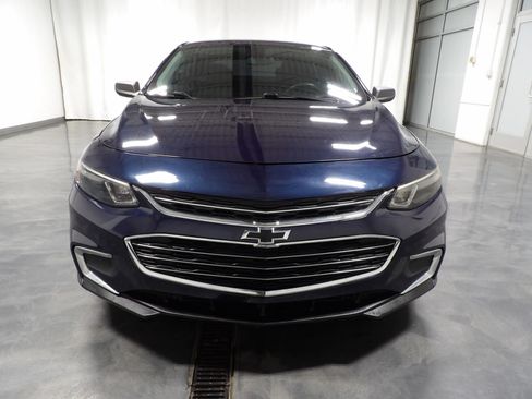 Used 2018 Chevrolet Malibu LS image 3