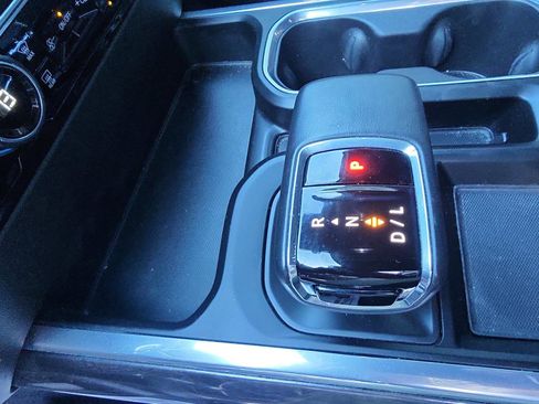 Used 2023 Chevrolet Silverado 1500 LTZ image 16