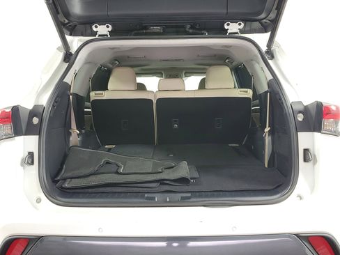 Used 2020 Toyota Highlander Limited image 21