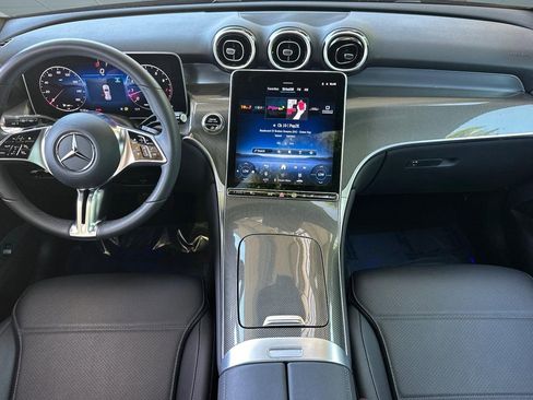 Used 2026 Mercedes-Benz GLC 300 4MATIC image 15